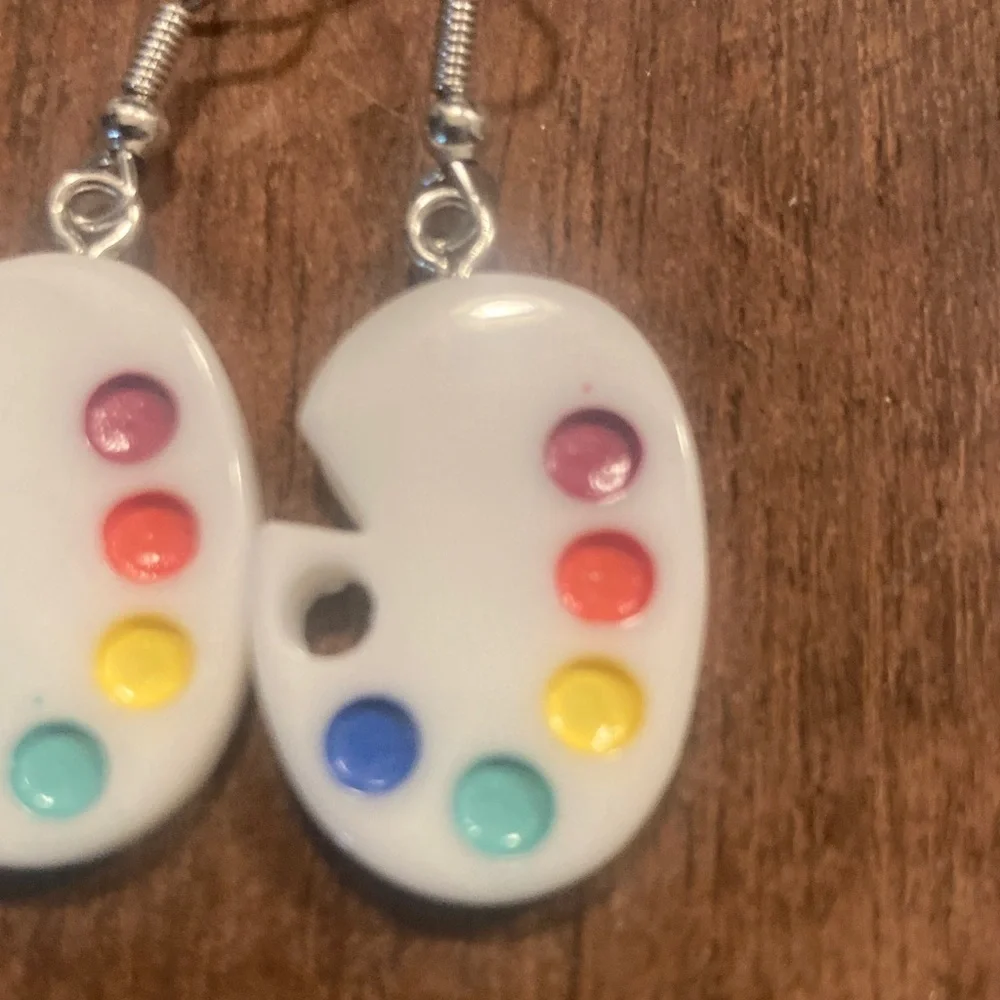 4/$25 Colorful Artist Palette Earrings. Super cute 🥰 brand new & never worn.